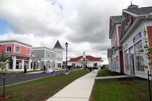 – Shopping Bromont 1 - Shopping Bromont 1